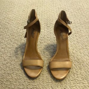 Luck Brand 🍀 tan leather heels